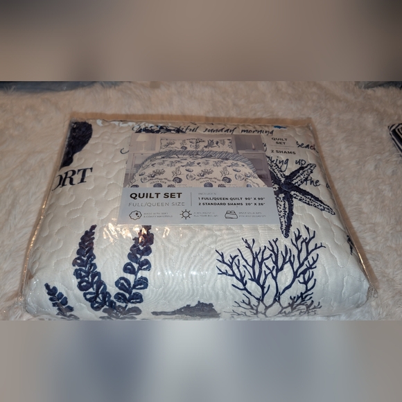 Coastal Theme Quilt with Shams Full/Queen With Bonus Pillow Blue White NIP - Picture 5 of 11